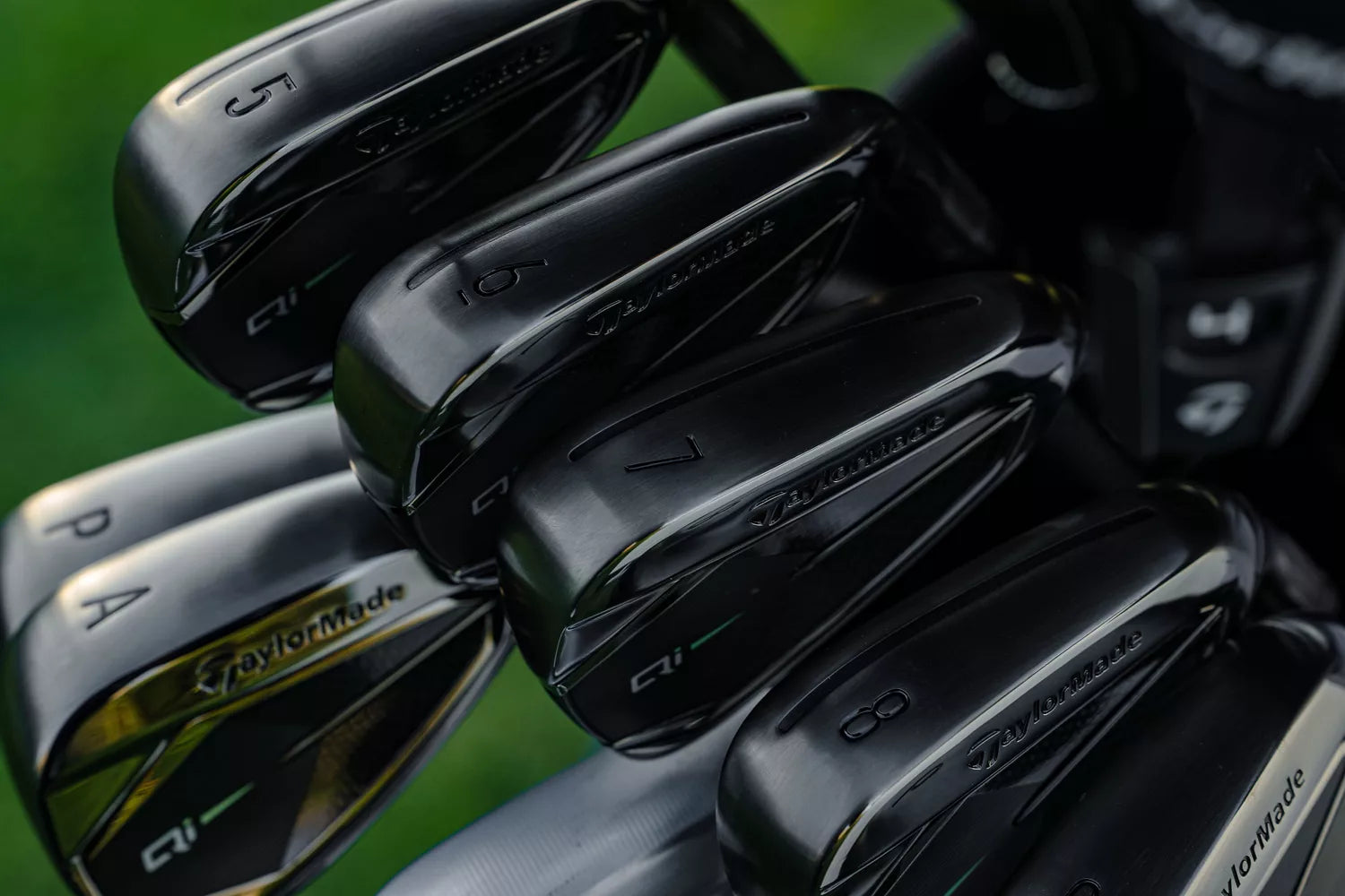TaylorMade Qi Gunmetal Irons