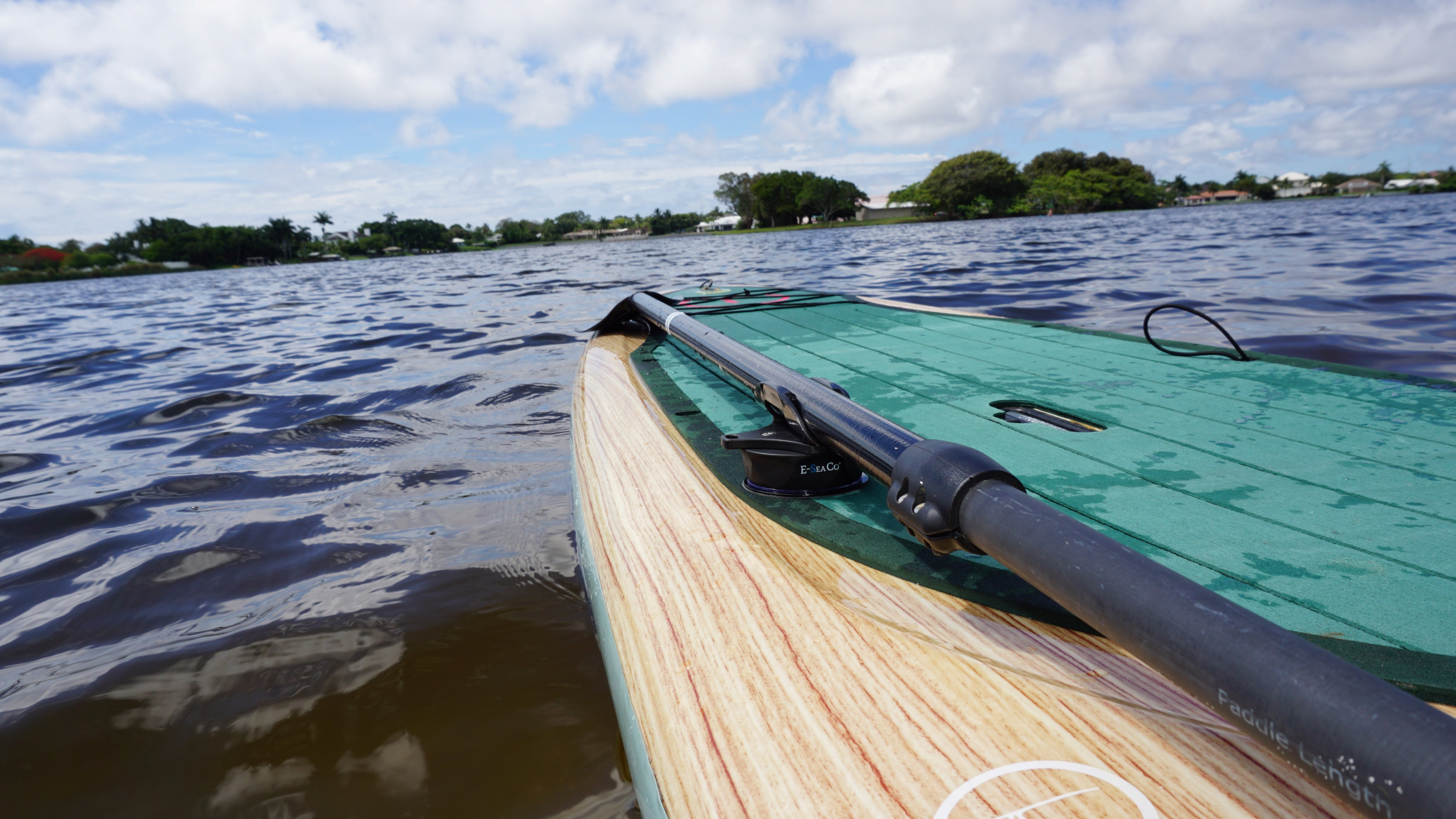 E-Sea Paddle Holder-Suction Mounted Paddle and Utility Clip - Keep Casting Fishing & Outdoors