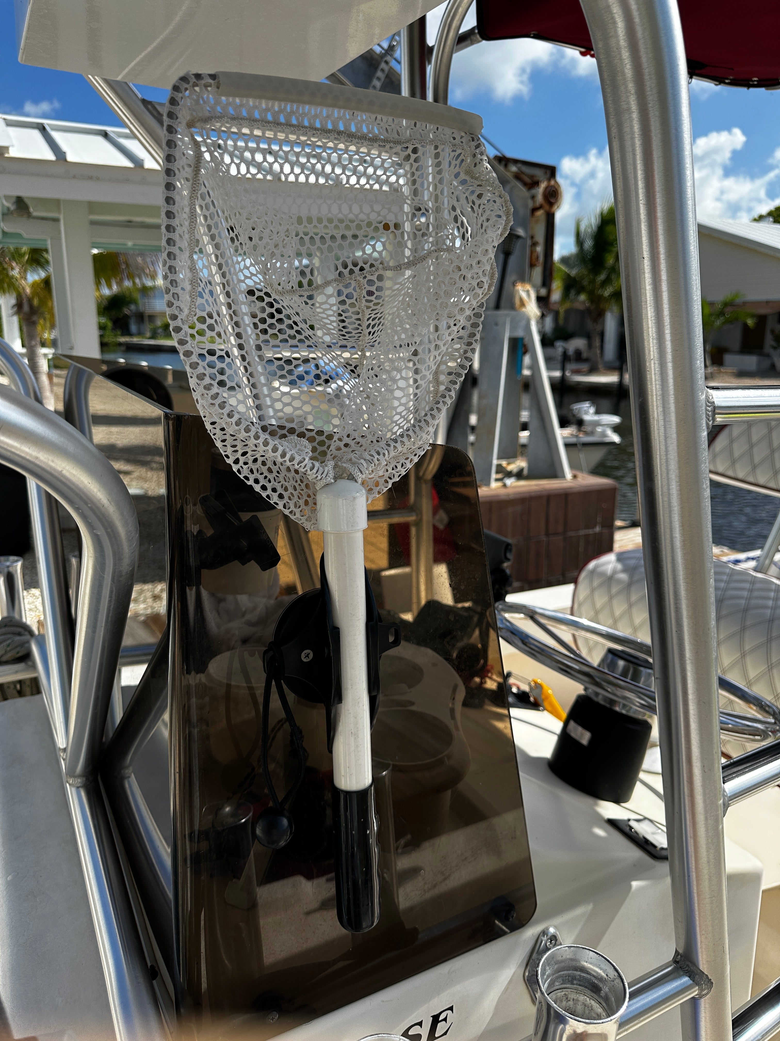 E-Sea Paddle Holder-Suction Mounted Paddle and Utility Clip - Keep Casting Fishing & Outdoors