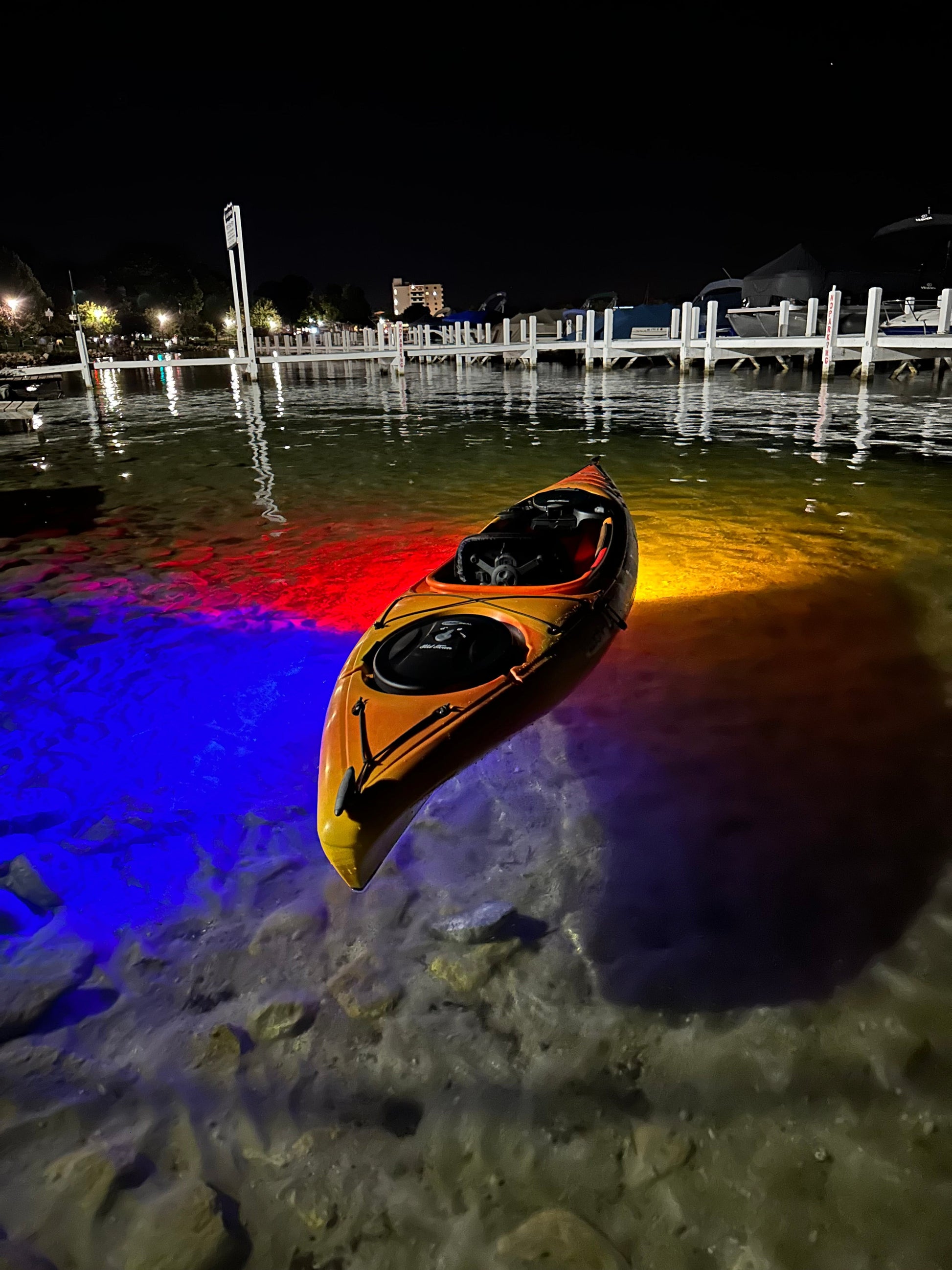 E-Sea Light- Suction Mounted Waterproof Floodlight - Keep Casting Fishing & Outdoors