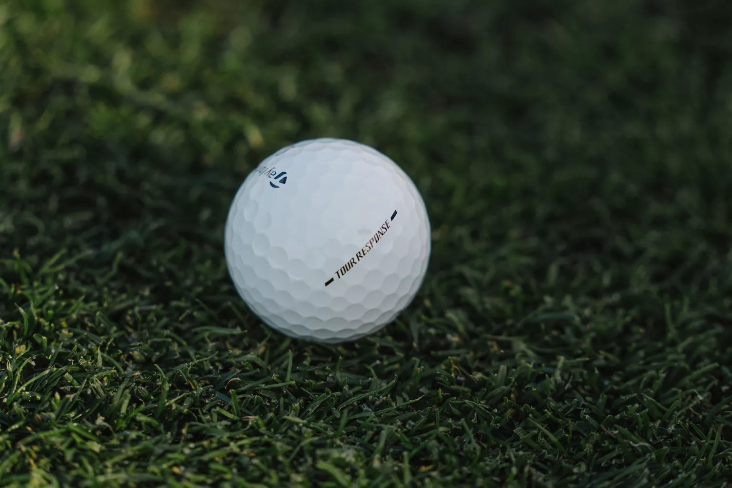 TaylorMade 2025 Tour Response Golf Balls